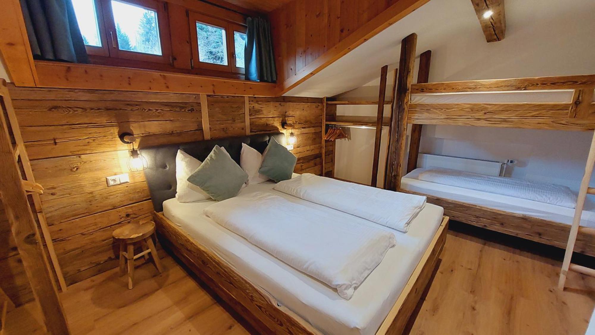 Aparthotel Almrose 2*