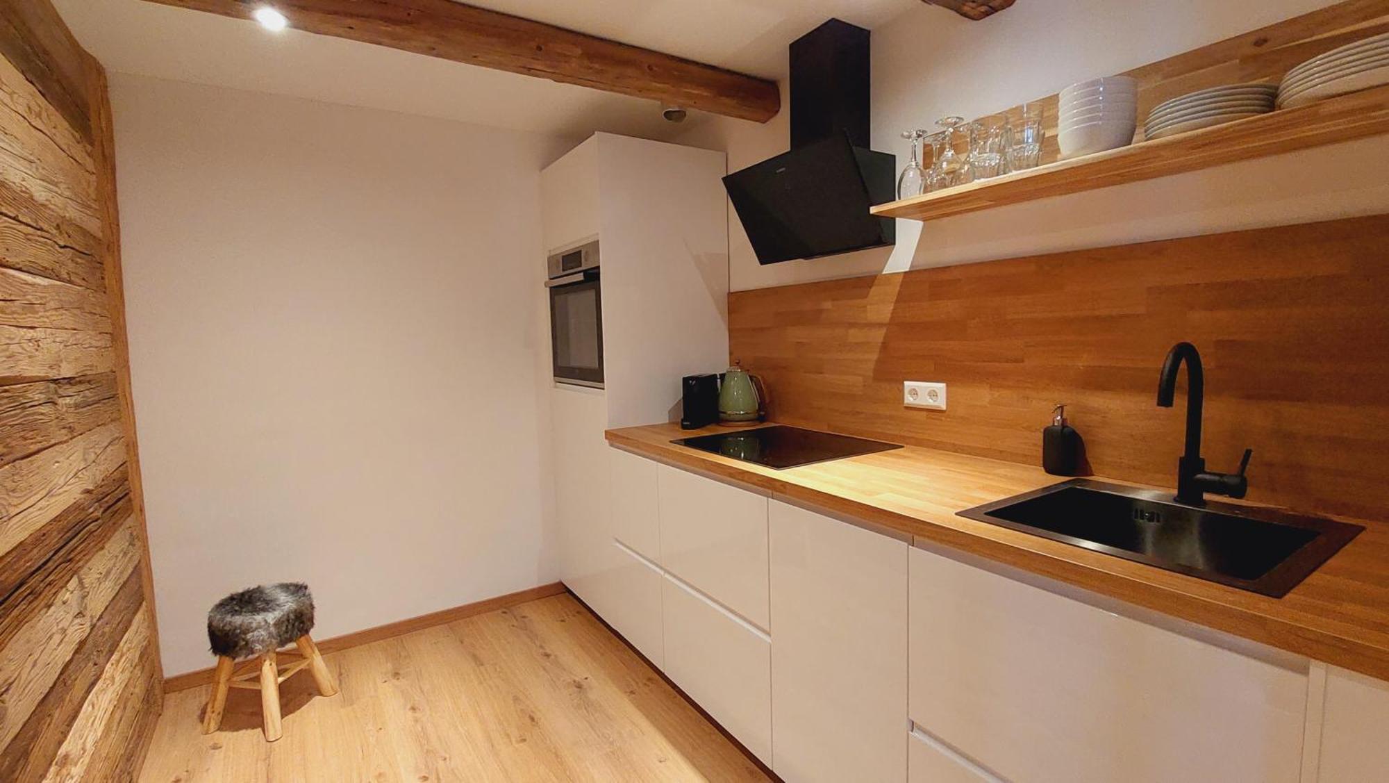 Aparthotel Almrose 2*