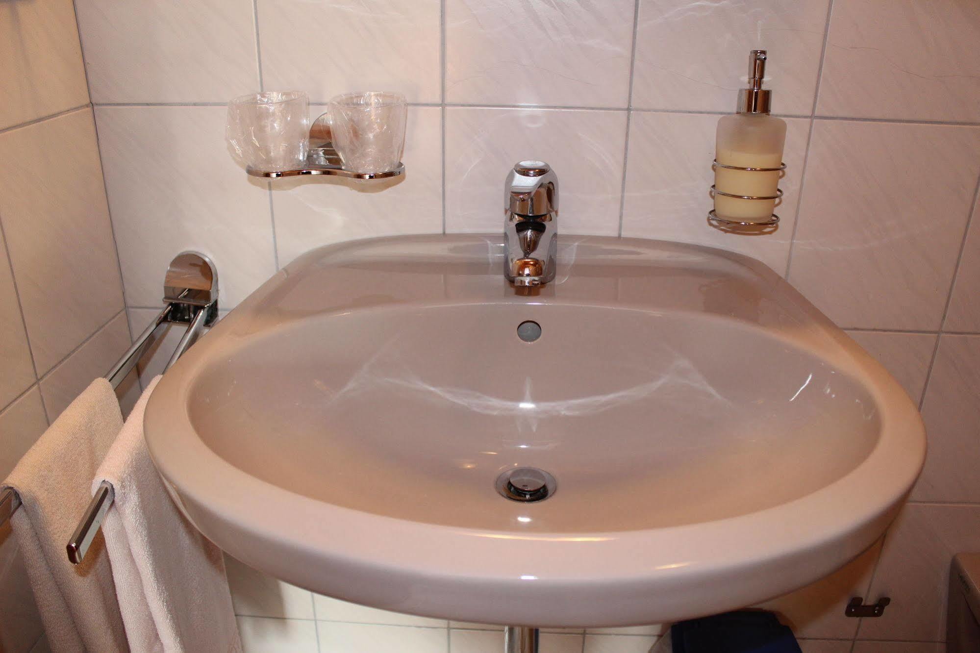Almrose Aparthotel