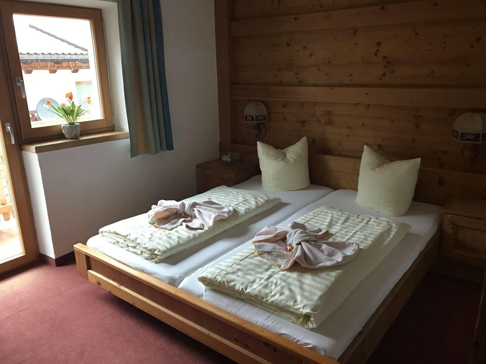 Aparthotel Almrose